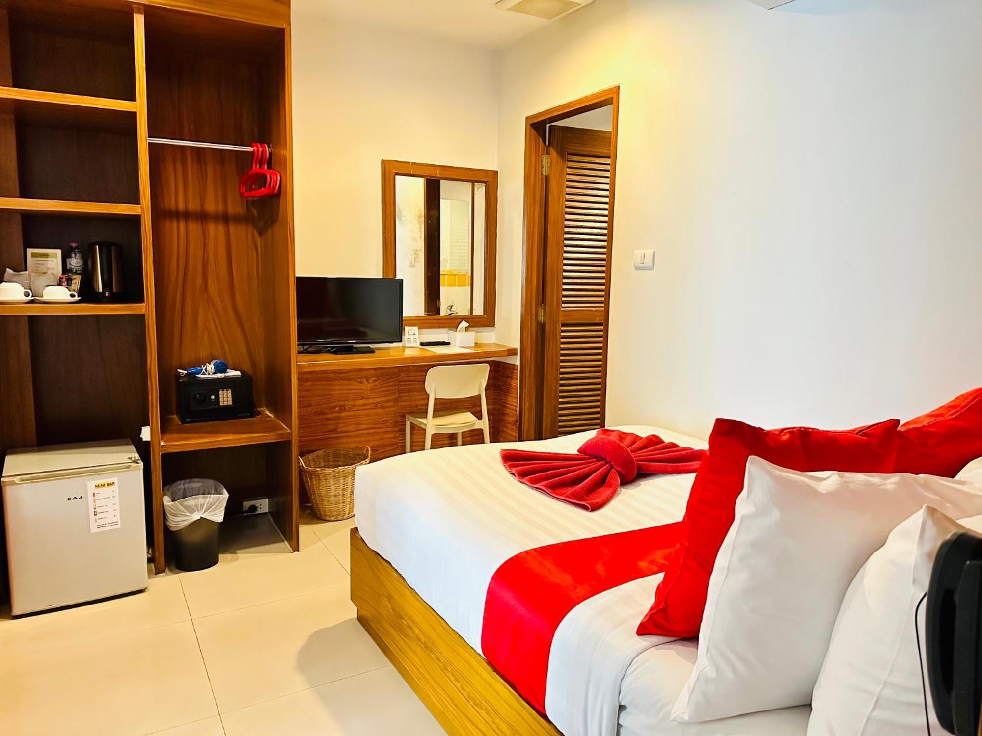 Pj Resortel Khách sạn 3*